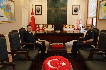 Boğaz ve Garnizon Komutanı Biçen ile Kaymakam Acar’dan Gökçeada değerlendirmesi 