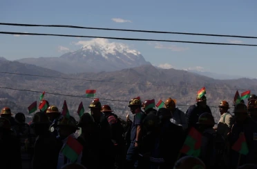 Bolivya’da madenciler sokaklara döküldü polisle çatıştı 