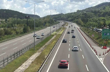 Bolu geçişinde bayram trafiği akıcı seyrediyor 