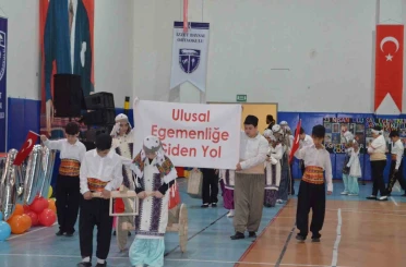 Bolu’da 23 Nisan çeşitli etkinliklerle kutlandı 