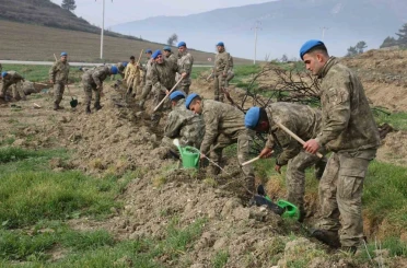 Bolu’da komandolar yeşil vatanda geleceğe nefes oldu 