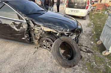 Bolu’da lüks otomobil ile cip çarpıştı: 4 yaralı 