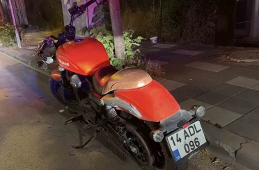 Bolu’da otomobille çarpışan motosikletli yaralandı 