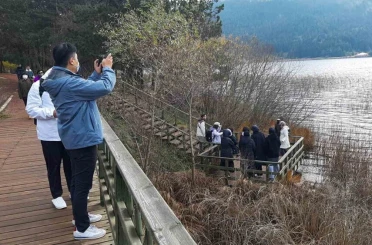 Bolu’nun doğa harikası Abant Gölü’ne ziyaretçi akını 