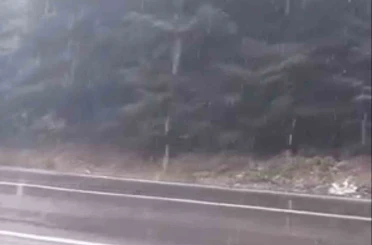 Bolu’nun yükseklerinde kar yağışı