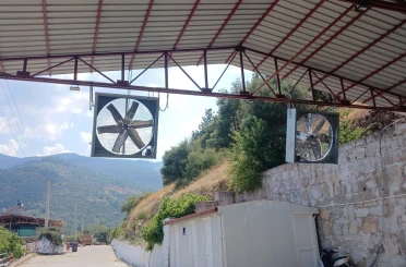 Bozdoğan’da cemiyet alanlarına serinletici fan takılıyor 