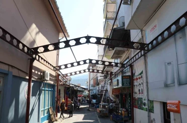 Bozdoğan’da Simit Pazarı Sokağı geçici olarak araç trafiğine kapatıldı 