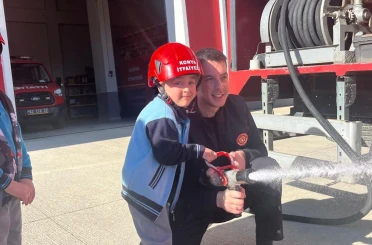 Bozkır'da küçük öğrencilere 'Afet ve Yangın Farkındalığı' eğitimi