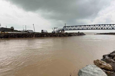 Bozyazı sel riskine karşı teyakkuzda 