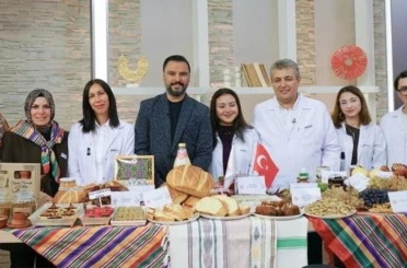 BŞEÜ öğrencileri Bilecik ürünlerini tanıttı 