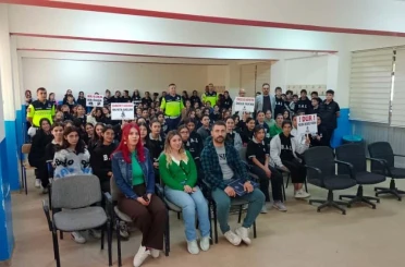 Bulanık İlçe Jandarma Komutanlığından öğrencilere trafik eğitimi 