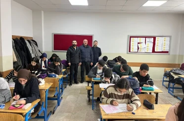 Bulanık İlçe Milli Eğitim Müdürü Aral, DYK kurslarını yerinde inceledi 