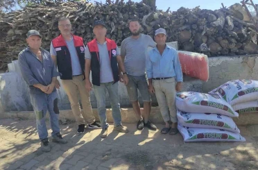 Buldan’da orman yangınından etkilenen üreticilere saman ve yem desteği sağlandı 