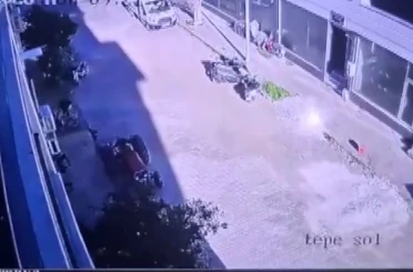 Buldan’daki 5.1’lik deprem ve artçı sarsıntılar güvenlik kamerasına yansıdı 