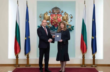Bulgaristan’da seçimlerin galibi Radev’e hükümeti kurma görevi verildi 