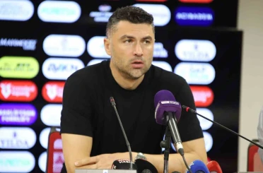 Burak Yılmaz: "Bugün üzüleceğiz ama yarın ayağa kalkıp tekrar önümüze bakacağız" 