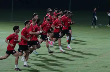 Burak Yılmaz, Çorum FK başında ilk antrenmanına çıktı