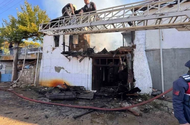 Burdur’da çıkan yangında yaşlı çift hayatını kaybetti 