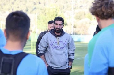 Burhan Eşer: "Yeni bir serinin başlangıcı için İstanbulspor maçını kazanmak istiyoruz"