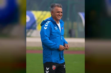 Burhanettin Basatemür: "Tek hedefimiz güçlü takım oluşturmak" 