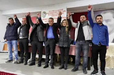 Burhaniye’ de Berberler ve Kuaförler Odası seçimi yapıldı 