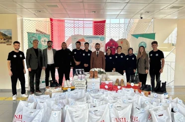 Burhaniye’de ihtiyaç sahibi öğrencilere kışlık destek sağlandı 