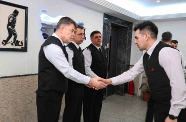 Bursa İl Jandarma Komutanı Tataroğlu personelle bayramlaştı 