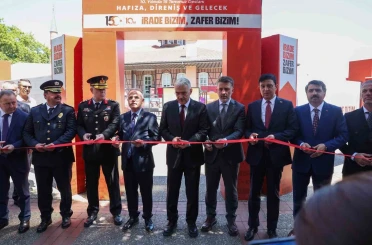 Bursa’da 15 Temmuz programı şehitleri anarak başladı 