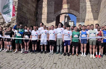 Bursa’da 18. Uluslararası Osmangazi Tarihi Kent Koşusu gerçekleştirildi 