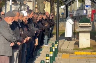 Bursa’da 7 yaşındaki Gökçe son yolculuğuna uğurlandı 