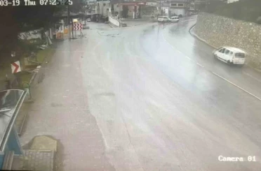 Bursa’da Bayram arifesinde feci kaza kamerada: 7 yaralı 