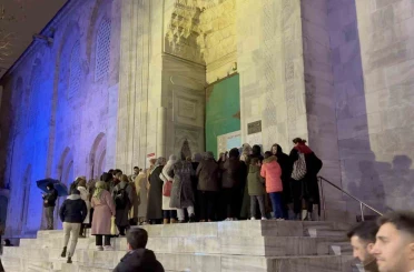 Bursa’da Berat Kandili Ulu Cami’de dualarla idrak edildi 