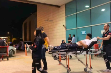 Bursa’da bıçaklı kavga: 1’i ağır 2 yaralı 