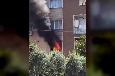 Bursa’da ev alevlere teslim oldu 