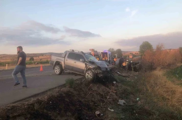 Bursa’da feci kaza: Eski belediye başkanı hayatını kaybetti, eşi ve 1 kişi yaralandı 