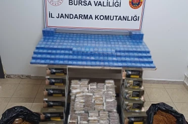 Bursa’da kaçak tütün operasyonu: On binlerce makaron ve sigara ele geçirildi 