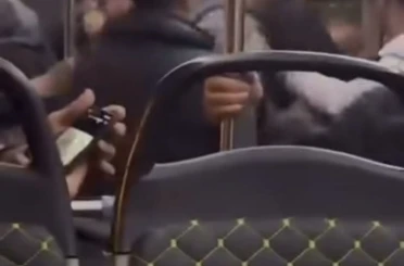 Bursa’da otobüste yumruk yumruğa kavga kamerada