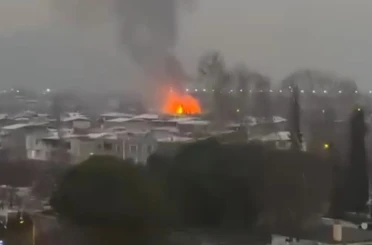 Bursa’da palet fabrikasında yangın: Söndürme çalışmaları sürüyor 