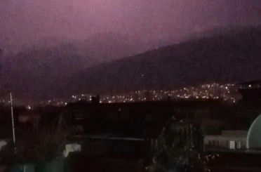 Bursa’da şimşekler geceyi aydınlattı 