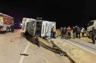 Bursa’da talaş yüklü tır devrildi: Araçta sıkışan genç sürücü hayatını kaybetti 