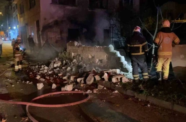 Bursa’da tek katlı ev alev alev yandı 