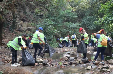Bursa’da temizlik harekatı sürüyor 