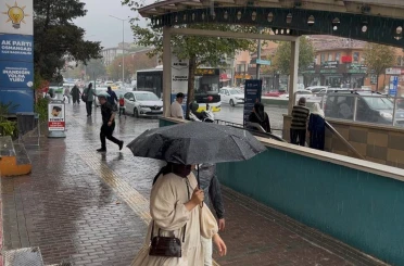 Bursa’da yağmur sevinci...Böyle dans ettiler 