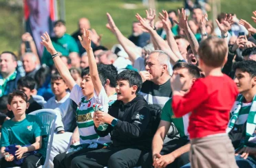 Bursa’da yeşil-beyaz coşku dev ekrana taşındı 