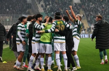 Bursaspor’dan şampiyonluk yarışında kritik galibiyet 