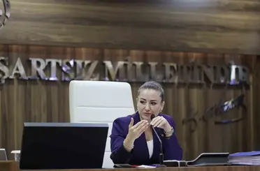 Büşra Özdemir’den AK Parti’ye geçeceği iddialarına yanıt: "Biraz daha nezaketli davranmalarını rica ediyorum"
