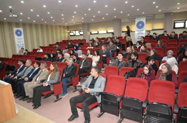 BUÜ’de "Ortak Dış Politika Vizyonu" konuşuldu 