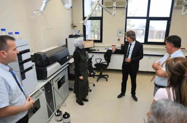 BUÜ’nün laboratuvarları tam kapasite ile sektörün hizmetinde 