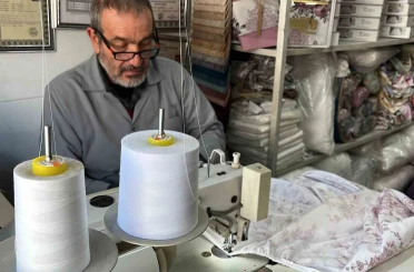 Büyük dedesinden miras yorgancılığı devam ettiriyor 