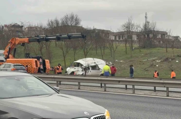 Büyükçekmece TEM Otoyolu’nda kaza: 5 yaralı 
